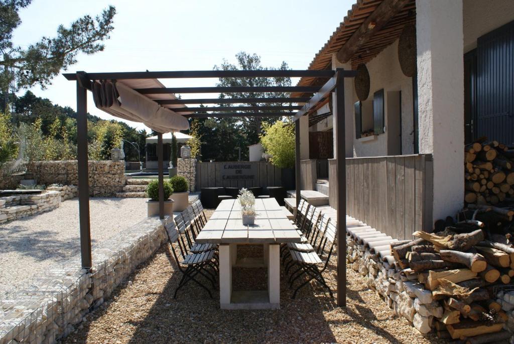 L'Auberge De L'Aubergine Eygalières Екстериор снимка