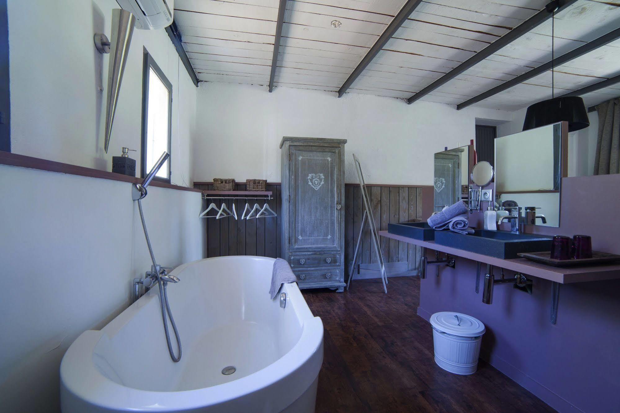 L'Auberge De L'Aubergine Eygalières Екстериор снимка